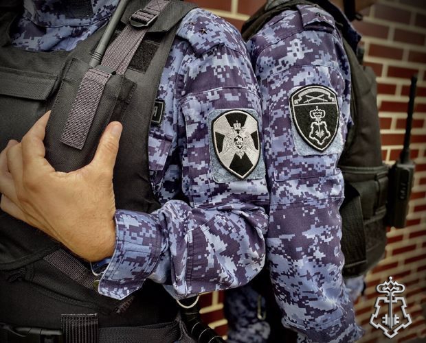 СЕВЕРОМОРСКИЕ РОСГВАРДЕЙЦЫ ЗАДЕРЖАЛИ ЖЕНЩИНУ, УСТРОИВШУЮ СКАНДАЛ В МАГАЗИНЕ