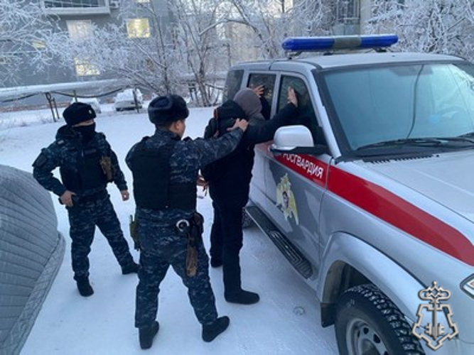 В МУРМАНСКОЙ ОБЛАСТИ сотрудниками ВНЕВЕДОМСТВЕННОЙ ОХРАНЫ РОСГВАРДИИ ЗАДЕРЖАН НЕТРЕЗВЫЙ ВОДИТЕЛЬ