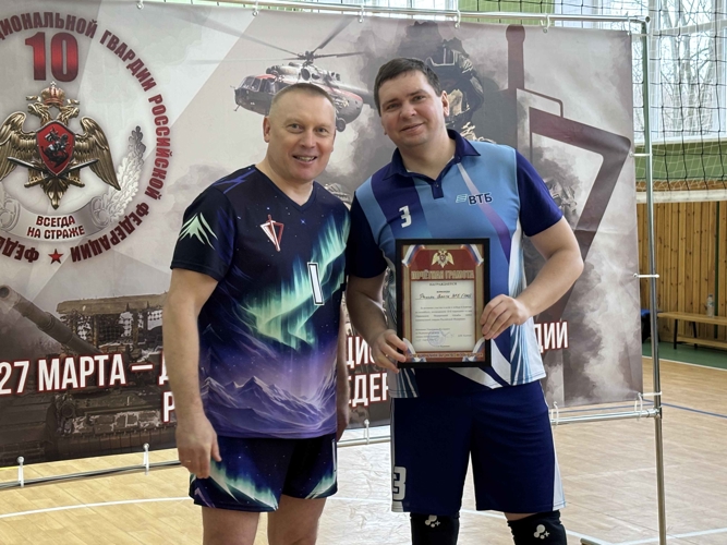 Единой командой к победам. Волейбольная команда подразделений Росгвардии по Мурманской области в рубрике «Знай наших».
